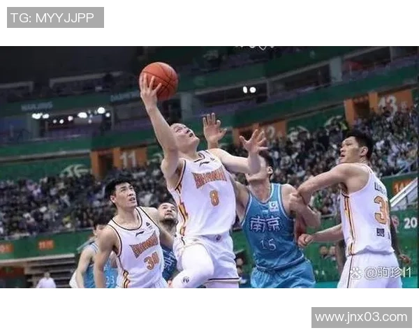 深圳篮球队在冠军赛中的战术分析与表现评估